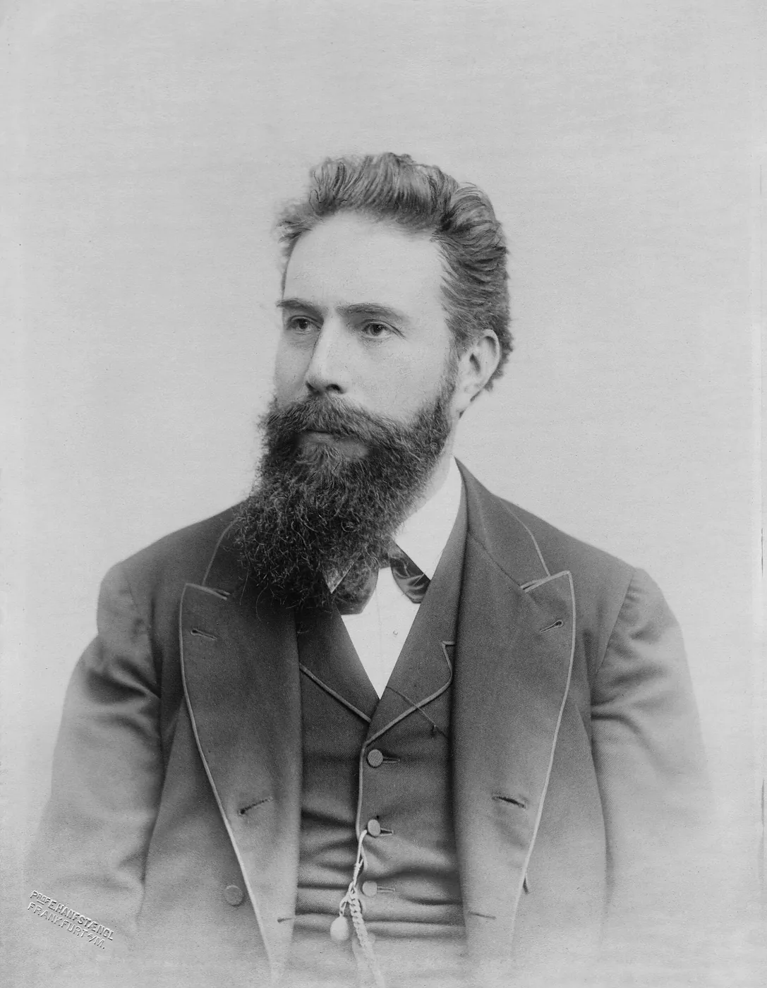 Retrato de Wilhelm Röntgen