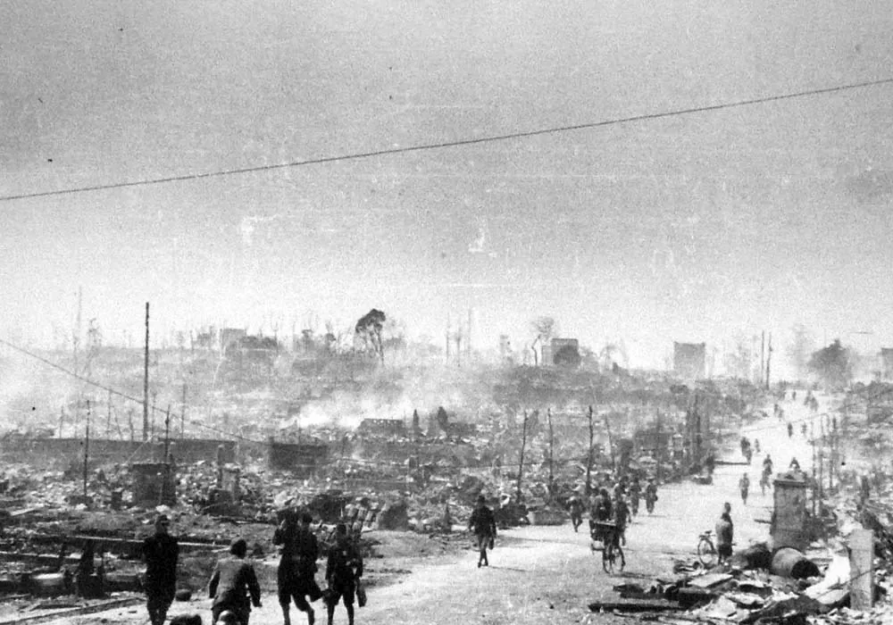 El bombardeo incendiario de Tokio