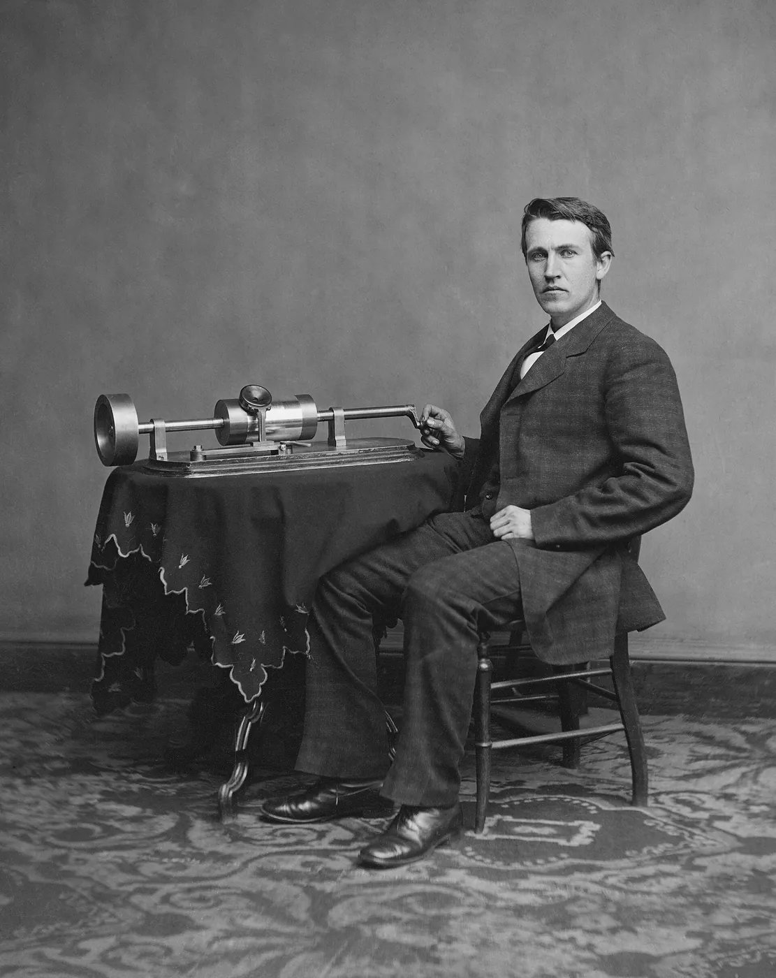 Edison consigue que una máquina repita lo que ha oído
