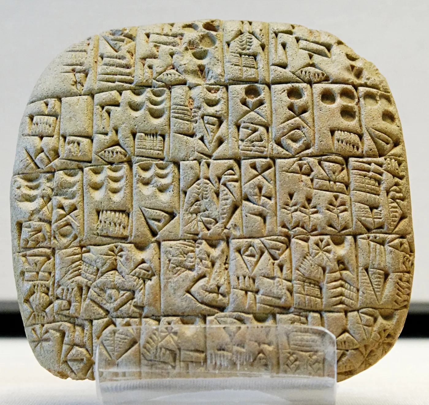Nace la escritura en Mesopotamia